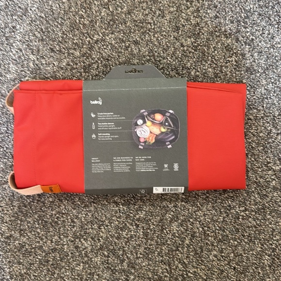 Bellroy Red Tote Bag with Tan Handles - Picture 6 of 7